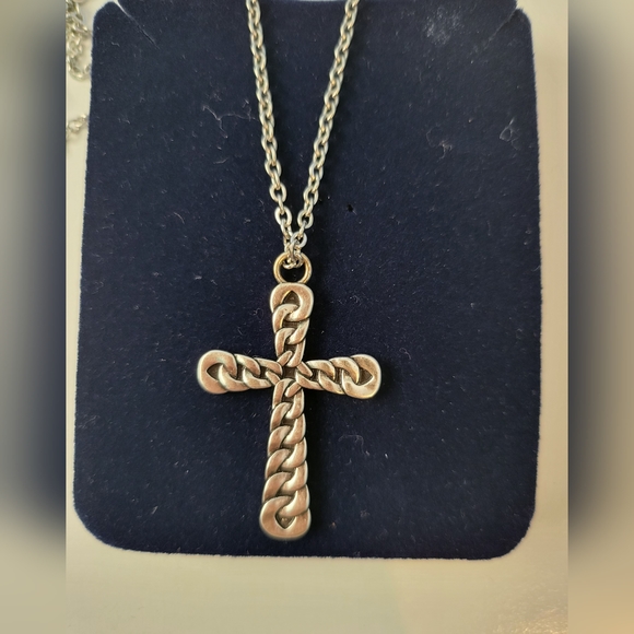 MONTANA SILVERSMITHS STRONGLY LINKED CROSS - ACCESSORIES JEWELRY NECKLACE - Picture 2 of 4